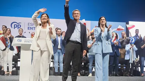 EuropaPress_5206048_ID_La_candidata_del_PP_a_la_Presidencia_de_Cant