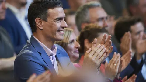 EuropaPress_5217383_El_presidente_del_Gobierno_y_secretario_general_de