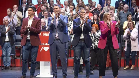 EuropaPress_5217379_ID_El_candidato_a_la_Alcaldia_de_Santander_Dan