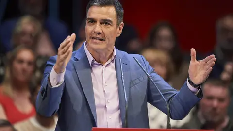 EuropaPress_5217367_El_presidente_del_Gobierno_y_secretario_general_de