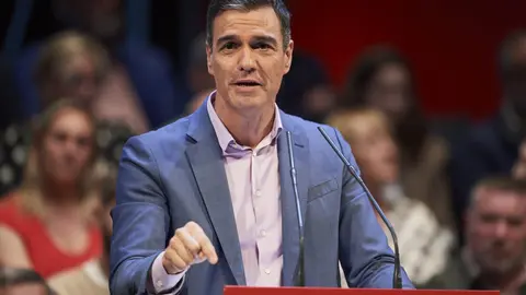 EuropaPress_5217366_El_presidente_del_Gobierno_y_secretario_general_de