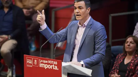 EuropaPress_5217363_El_presidente_del_Gobierno_y_secretario_general_de