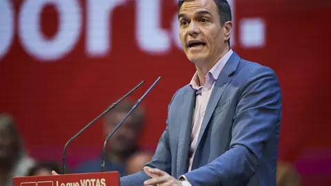 EuropaPress_5217360_El_presidente_del_Gobierno_y_secretario_general_de