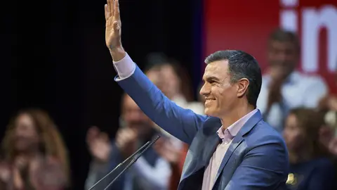 EuropaPress_5217359_El_presidente_del_Gobierno_y_secretario_general_de