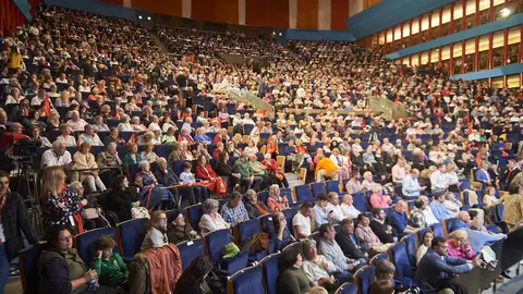 EuropaPress_5217206_Asistentes_a_un_acto_electoral_en_el_Palacio_de_F