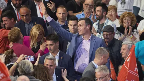 EuropaPress_5217067_El_secretario_general_del_PSOE_y_presidente_del_Go