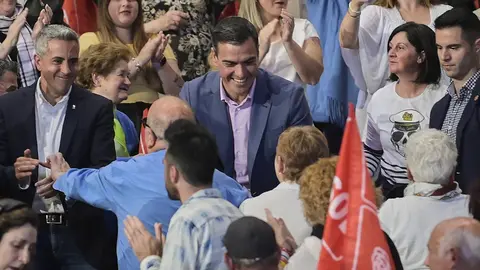 EuropaPress_5217066_El_secretario_general_del_PSOE_y_presidente_del_Go