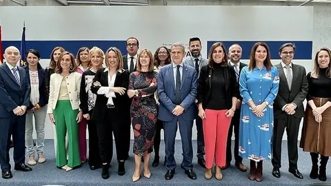 12:45 horas. Bruselas
La consejera de Presidencia, Interior, Justicia y Acci&oacute;n Exterior, Paula Fern&aacute;ndez, interviene en la reuni&oacute;n del Grupo Pol&iacute;tico Renew del Comit&eacute; de las Regiones (CdR).
24 may 23
