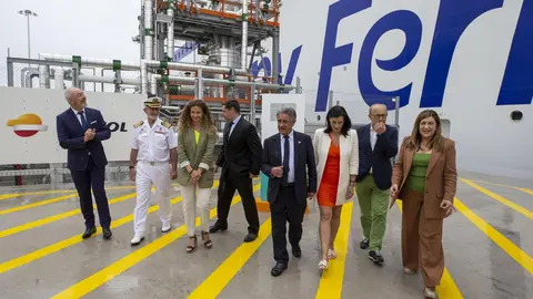 11:30 horas. Puerto de Santander. Muelle de Malia&ntilde;o
El presidente de Cantabria en funciones, Miguel &Aacute;ngel Revilla, y el consejero de
Industria, Turismo, Innovaci&oacute;n, Transporte y Comercio en funciones, Javier L&oacute;pez
Marcano, asisten a la inauguraci&oacute;n de la terminal de Gas Natural Licuado (GNL).  7 JUNIO 2023 &copy; Miguel De la Parra