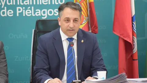 EuropaPress_5278345_alcalde_pielagos_carlos_carames_pp_dia_eleccion_regidor