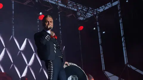 ALEJANDRO FERNÁNDEZ - MÚSICA EN GRANDE 2023 - EL REY LAGARTÓN (18) (1)