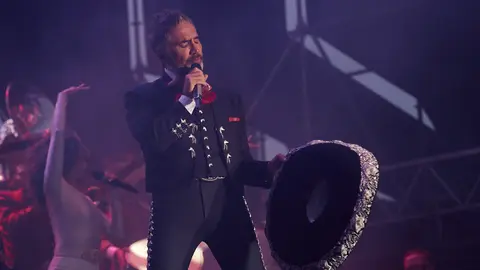 ALEJANDRO FERNÁNDEZ - MÚSICA EN GRANDE 2023 - EL REY LAGARTÓN (19) (1)