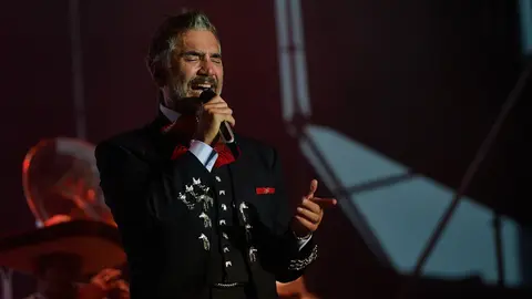 ALEJANDRO FERNÁNDEZ - MÚSICA EN GRANDE 2023 - EL REY LAGARTÓN (28) (1)