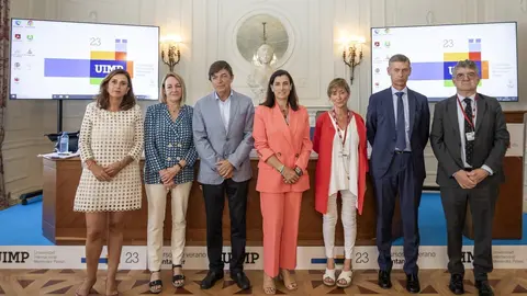 10:00 horas. Palacio de La Magdalena

La consejera de Presidencia, Interior, Justicia y Acci&oacute;n Exterior en funciones, Paula Fern&aacute;ndez, interviene en el encuentro &lsquo;El pacto de Estado por la Justicia&rsquo;.
