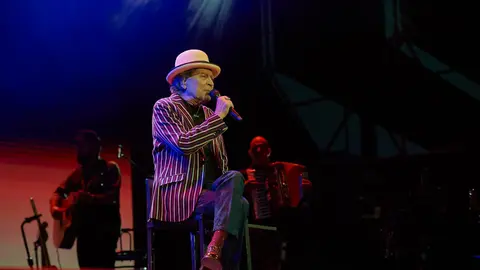 JOAQUÍN SABINA - TORRELAVEGA - EL REY LAGARTÓN (32) (1)