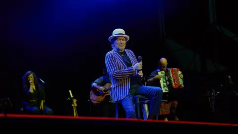 JOAQUÍN SABINA - TORRELAVEGA - EL REY LAGARTÓN (37) (1)