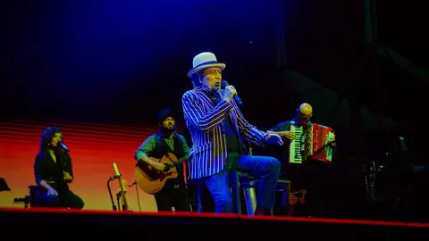 JOAQUÍN SABINA - TORRELAVEGA - EL REY LAGARTÓN (38) (1)