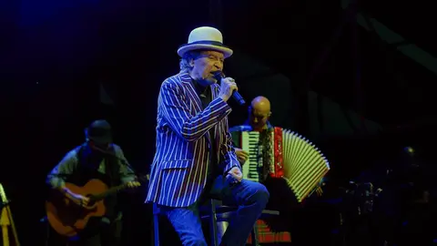 JOAQUÍN SABINA - TORRELAVEGA - EL REY LAGARTÓN (40) (1)