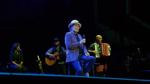 JOAQUÍN SABINA - TORRELAVEGA - EL REY LAGARTÓN (41) (1)
