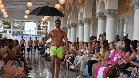 Desfile Verano 2023 - Fran Ruiz Sandra Alonso-1