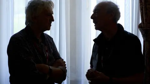 12/7/23  SANTANDER
uimp 
La aventura de divulgar ciencia en espa&ntilde;ol con &eacute;xito: claves y herramientas
Juan Luis Arsuaga, paleonatrop&oacute;logo. Premio Pr&iacute;ncipe de Asturias de Investigaci&oacute;n Cient&iacute;fica y T&eacute;cnica (1997)
Juan Jos&eacute; Mill&aacute;s, escritor
Elena Sanz, redactora jefa en The Conversation
Lorena S&aacute;nchez, editora de ciencia en The Conversation y redactora jefa de Quo

FOTO: Juan Manuel Serrano Arce
