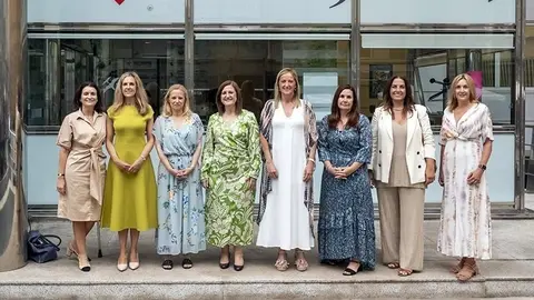 09:30.- Sala de Prensa del Gobierno
La consejera de Presidencia, Justicia, Seguridad y Simplificaci&oacute;n Administrativa, Isabel Urrutia, preside la toma de posesi&oacute;n de los secretarios generales. Tambi&eacute;n estar&aacute; presente la consejera de Cultura, Turismo y Deporte, Eva Guillermina Fern&aacute;ndez.  
