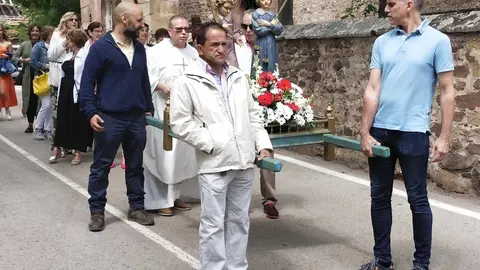 Un nuevo a&ntilde;o no falt&oacute; la procesi&oacute;n de los santos Justo y Pastor