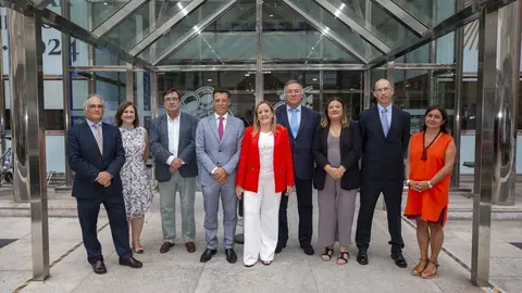 10:00 horas. Sala de prensa del Gobierno de Cantabria
La consejera de Presidencia, Justicia y Simplificaci&oacute;n Administraci&oacute;n, Isabel Urrutia, preside la toma de posesi&oacute;n del director general del Servicio Jur&iacute;dico, Fernando de la Fuente. 
 16 AGOSTO 2023 &copy; Miguel De la Parra