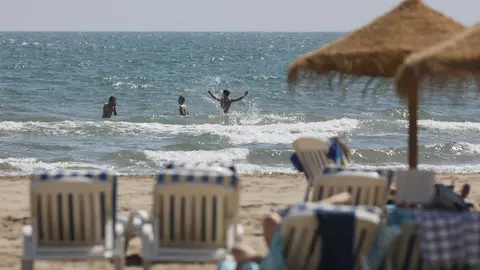 ROBER SOLSONA&hellip;20240426&hellip;.VALENCIA&hellip;.PLAYA DE LA MALVARROSA.