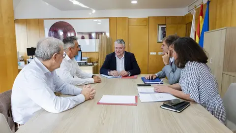 09.30 horas. Despacho del consejero
El consejero de Econom&iacute;a, Hacienda y Fondos Europeos, Luis &Aacute;ngel Ag&uuml;eros, se re&uacute;ne con la CEOE. 
