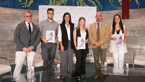 17:30 horas. Palacio de Festivales (Sala Mar&iacute;a Blanchard). El consejero de Salud, C&eacute;sar Pascual, entrega las becas predoctorales para la investigaci&oacute;n contra el c&aacute;ncer. 27 de septiembre de 2023 &copy; Ra&uacute;l Lucio