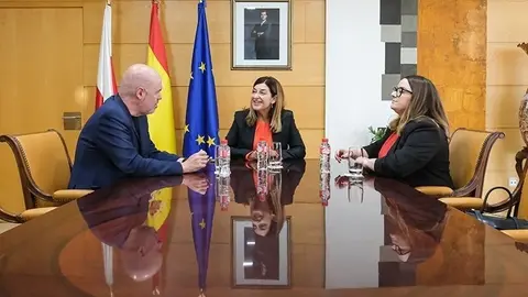 9:00 horas. Gobierno de Cantabria. La presidenta de Cantabria, Mar&iacute;a Jos&eacute; S&aacute;enz de Buruaga, recibe al secretario general de CCOO, Unai Sordo, y a Rosa Mantec&oacute;n, secretaria general de CCOO Cantabria. 16 de octubre de 2023 &copy; Ra&uacute;l Lucio