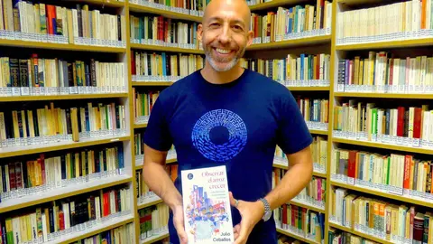 Foto Julio Ceballos presenta su libro