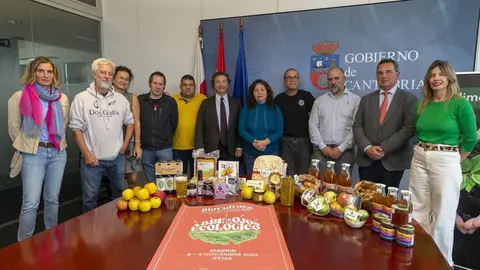 11:30 horas. Sala de Reuniones de la Consejer&iacute;a 
El consejero de Desarrollo Rural, Ganader&iacute;a, Pesca y Alimentaci&oacute;n, Pablo Palencia, recibe a los productores que van a participar en la Feria BioCultura 2023.  25 OCTUBRE 2023 &copy;&nbsp;Miguel De la Parra