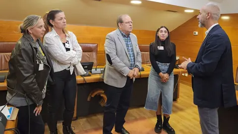 Consejero de educaci&oacute;n con la Plataforma de Asociaciones de Gitanos Roman&eacute;s y Gitanos de Hoy