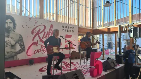 aef040ba-b10b-402a-afad-289d76a3a7aa