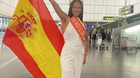 Katia partiendo a Albania