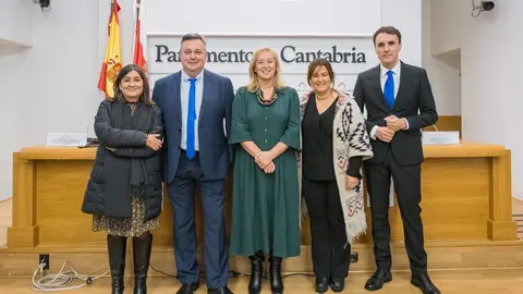 12.00 horas. Parlamento de Cantabria. La consejera de Inclusi&oacute;n Social, Juventud, Familias e Igualdad, Bego&ntilde;a G&oacute;mez, inaugura el I Encuentro de Entidades de Voluntariado. 28 de noviembre de 2023 &copy; Ra&uacute;l Lucio