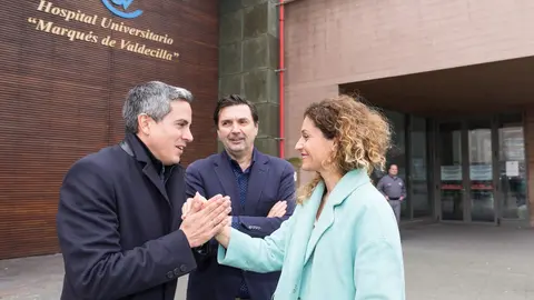 10:00 Edificio 2 de Noviembre del hospital Valdecilla.  El vicepresidente y consejero de Universidades, Igualdad, Cultura y Deporte, Pablo Zuloaga, se re&uacute;ne con la delegada del Gobierno en Cantabria, Ainoa Qui&ntilde;ones. 24 de febrero de 2020 &copy; Ra&uacute;l Lucio