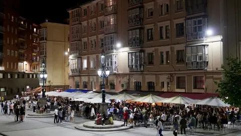 4/7/21  SANTANDER
ep bares nocturnos



FOTO: JUAN MANUEL SERRANO ARCE