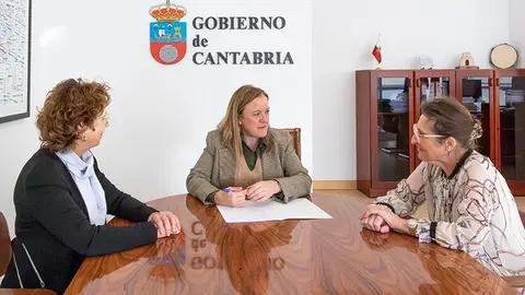 10:30.- Despacho de la consejera
La consejera de Presidencia, Justicia, Seguridad y Simplificaci&oacute;n Administrativa, Isabel Urrutia, se re&uacute;ne con Caritas Diocesana.