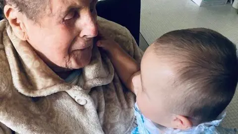 María Barrio y Martín su cuarta generación.