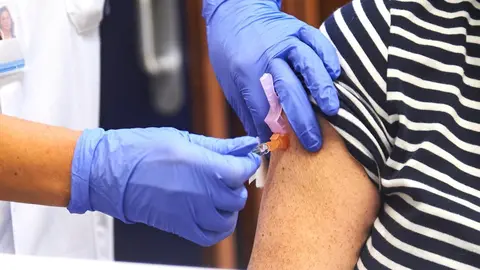 10/10/22 SANTANDER 
Comienzo campa&ntilde;a vacunaci&oacute;n gripe, en el Centro de Salud de Puertochico

Cesar Ortiz Gonzalez