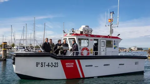 12:30 horas. Puerto Deportivo Marina del Cant&aacute;brico. Camargo

El consejero de Desarrollo Rural, Ganader&iacute;a, Pesca y Alimentaci&oacute;n, Pablo Palencia, asiste a la recepci&oacute;n de barcos de vigilancia de agentes de Pesca.