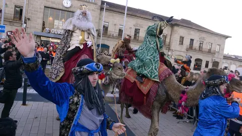 CABALGATA REYES MAGOS CON DROMEDARIOS Y CABALLOS EN OURENSE. 05/01/2023. FOTOS ROSA VEIGA