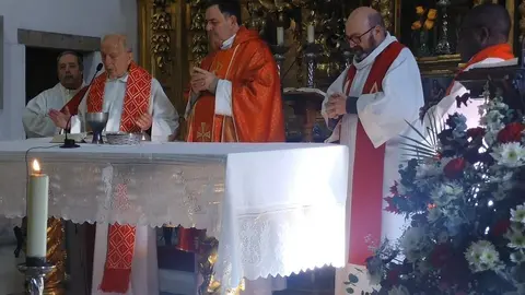 Celebraci&oacute;n de la Eucarist&iacute;a durante la Misa Mayor en honor de&nbsp;San&nbsp;Sebasti&aacute;n