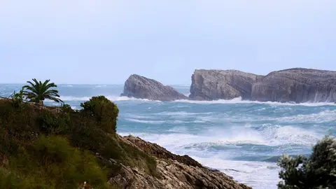 2/11/23  Santander
ep temporal olas 



FOTO: Juanma Serrano