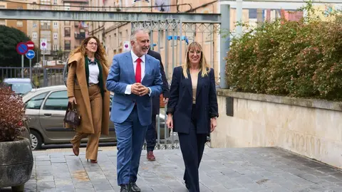12/1/24  SANTANDER
ep toma de posesion delegada gobierno 

Eugenia G&oacute;mez de Diego; El ministro de Pol&iacute;tica Territorial, &Aacute;ngel V&iacute;ctor Torres



FOTO: Juanma Serrano