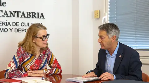 La consejera de Cultura, Turismo y Deporte, Eva Guillermina Fern&aacute;ndez, se re&uacute;ne con el alcalde de Campoo de Enmedio, Pedro Manuel Mart&iacute;nez. 
13 FEB 24