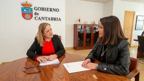 10:00 horas. Despacho de la consejera de Presidencia, Justicia, Seguridad y Simplificaci&oacute;n Administrativa
La consejera de Presidencia, Justicia, Seguridad y Simplificaci&oacute;n Administrativa, Isabel Urrutia, se re&uacute;ne con la alcaldesa de Bezana, Carmen Perez Tejedor. 24 Febrero 2024 &copy; Miguel De la Parra